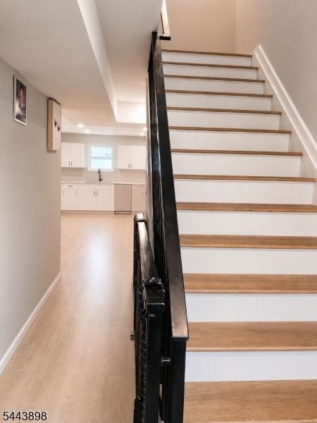 52 Holland St Property Photo 4