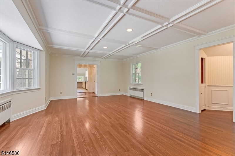 23 The Crossway Property Photo 8