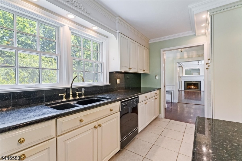 23 The Crossway Property Photo 13
