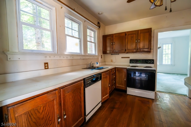 19 New St Property Photo 10