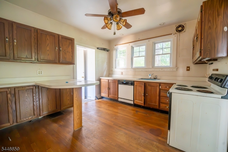19 New St Property Photo 12