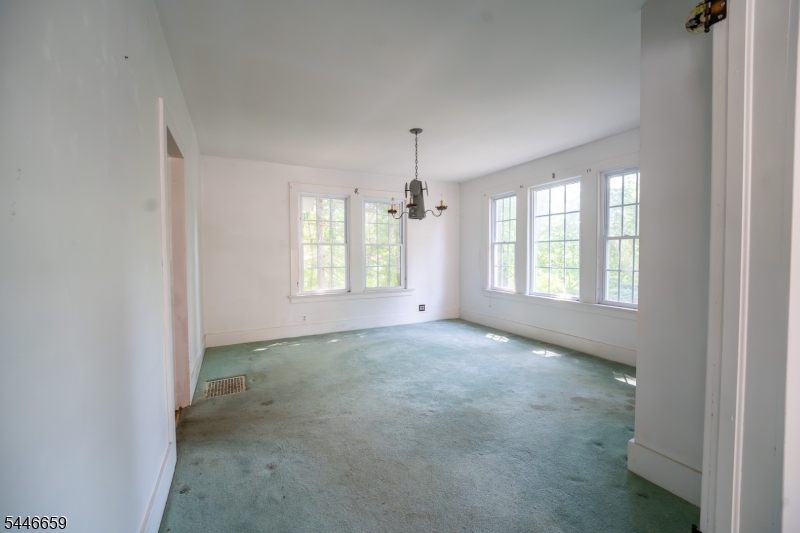 19 New St Property Photo 15