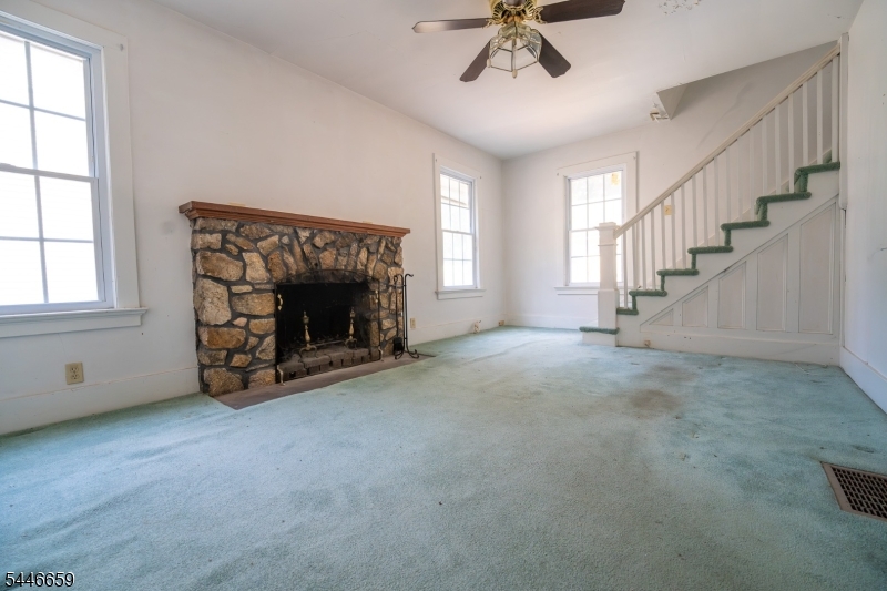 19 New St Property Photo 17