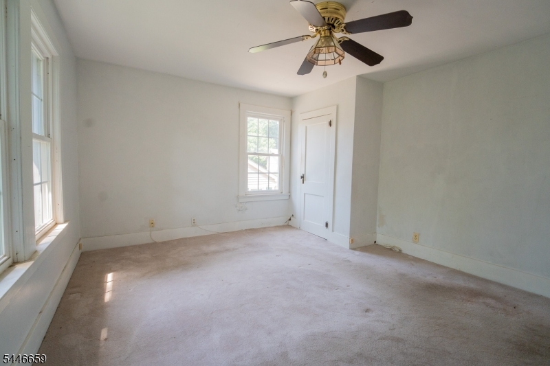19 New St Property Photo 25