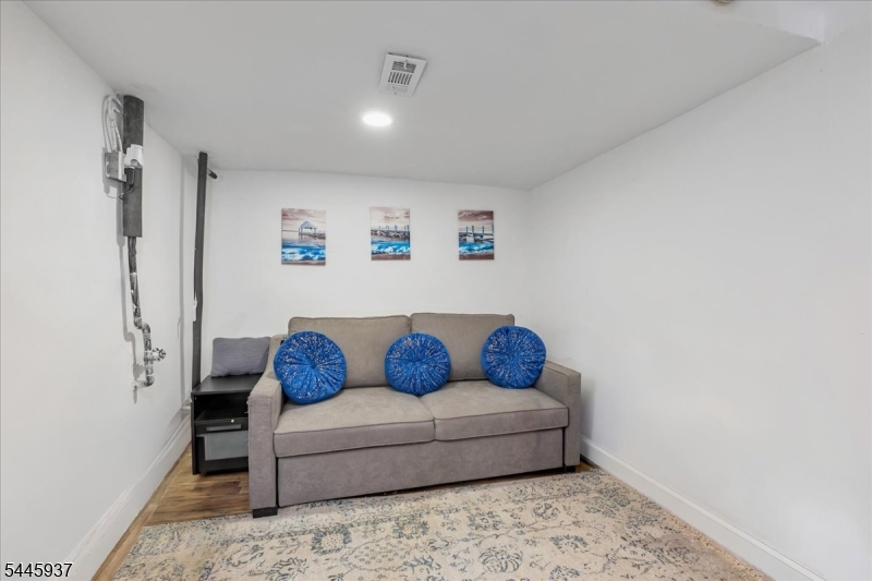 603 Lincoln Park Property Photo 17