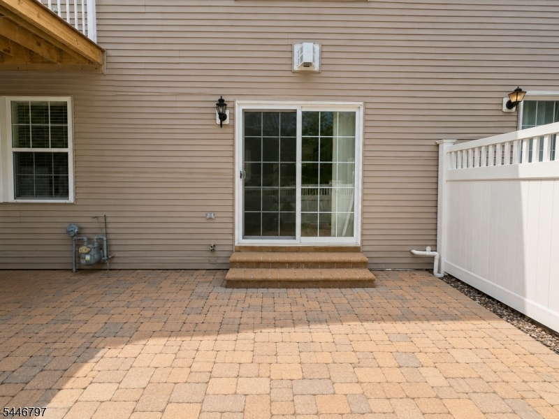 141 Coburn Rd Property Photo 22