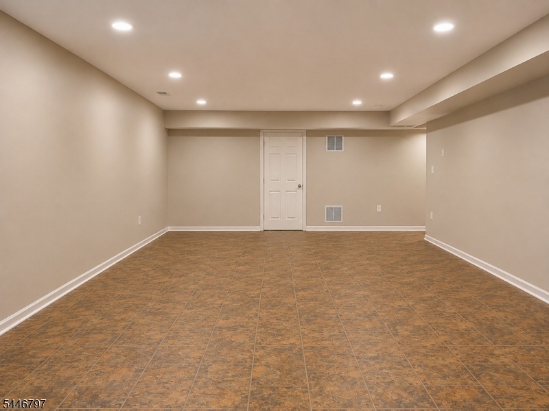 141 Coburn Rd Property Photo 42