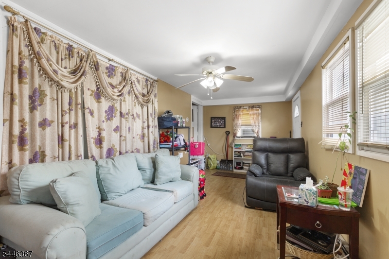 37 Newfield St Property Photo 5