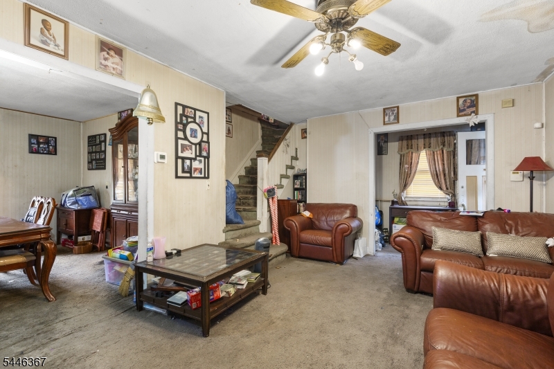 37 Newfield St Property Photo 8