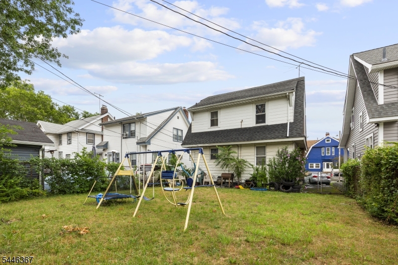 37 Newfield St Property Photo 22