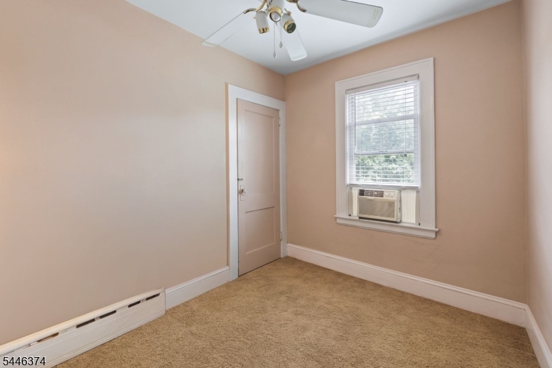 155 Berkshire Pl Property Photo 7
