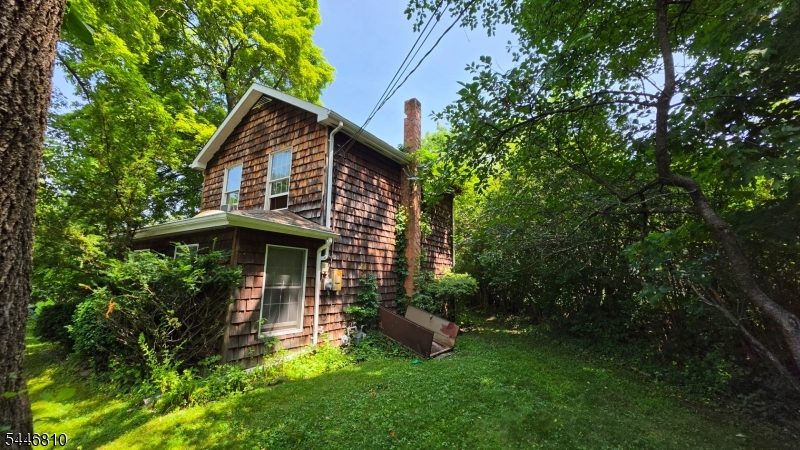 57 Grove St Property Photo 18
