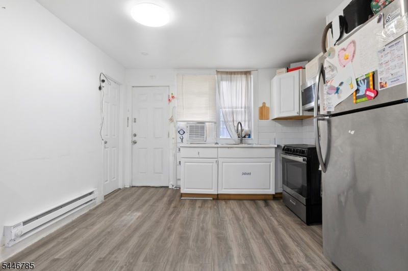 171 Temple St Property Photo 19