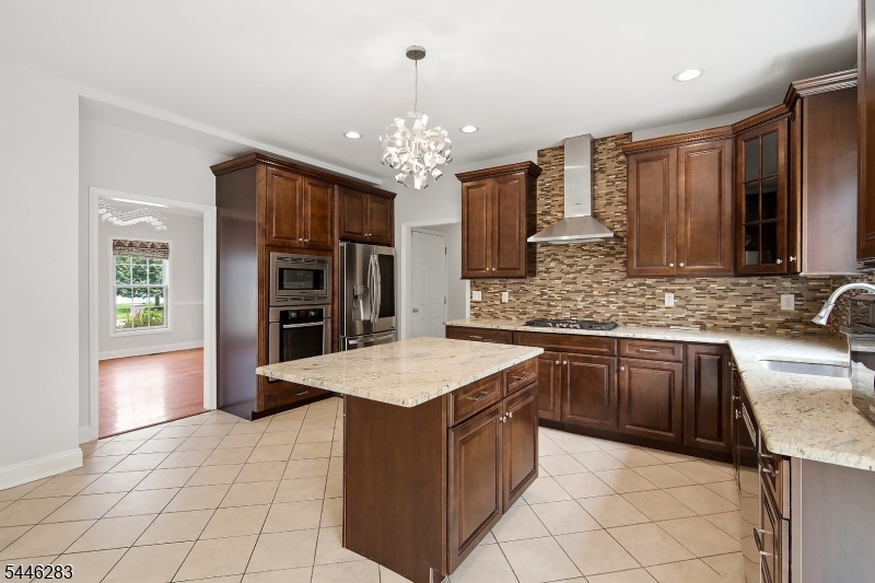 9 Trista Way Property Photo 12