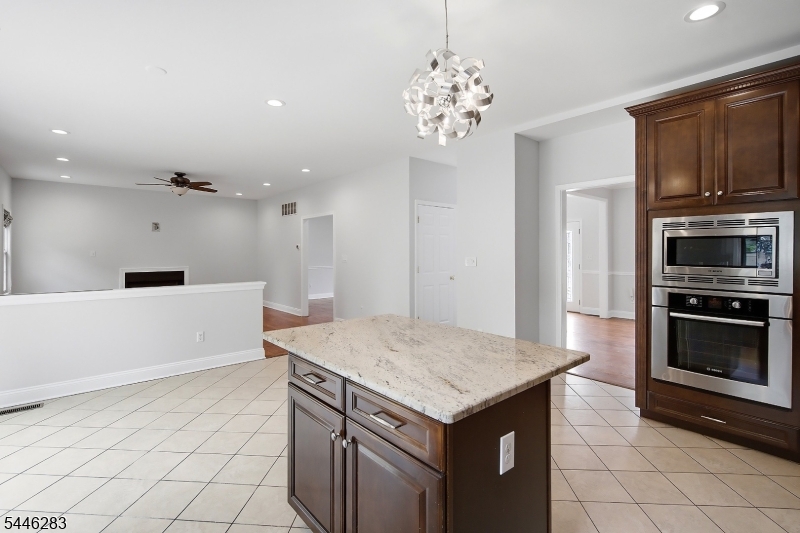 9 Trista Way Property Photo 13