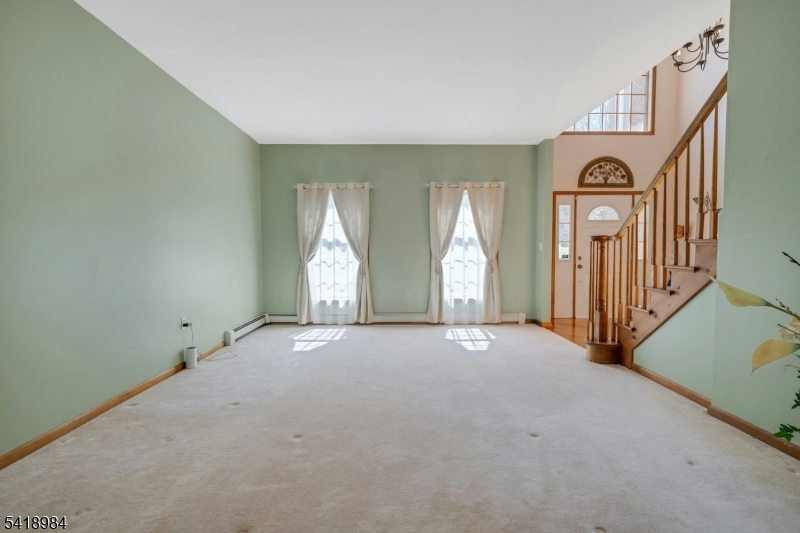 5 Noble Ct Property Photo 9