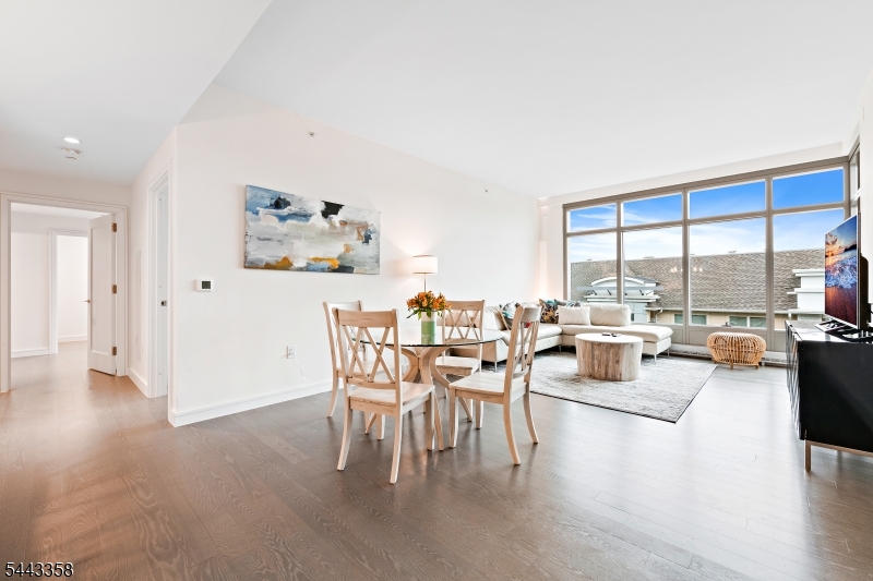 30 Melrose Ter 408 408 Property Photo 10