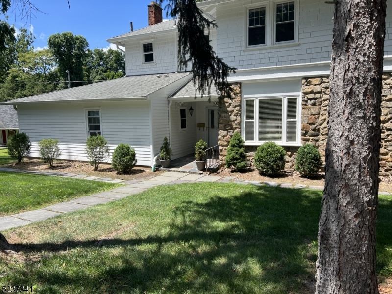 100 Wootton Road Property Photo 1