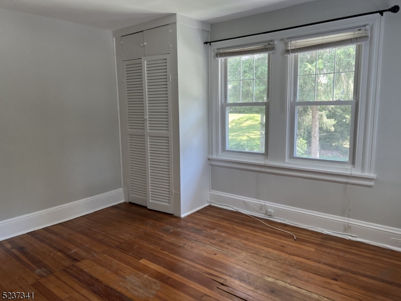 100 Wootton Road Property Photo 10