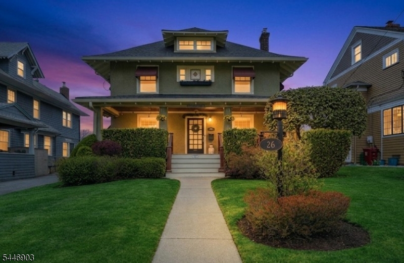 26 Daily St Property Photo 1
