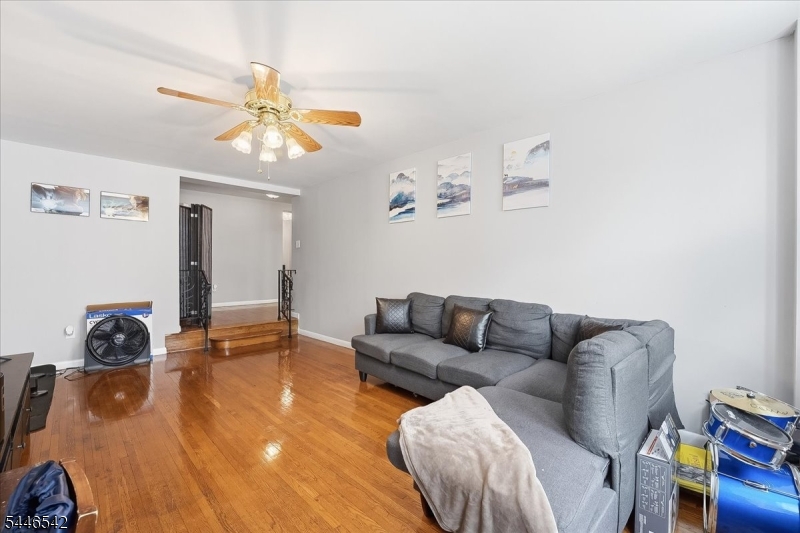 19 Lyons Ave 207 Property Photo 3