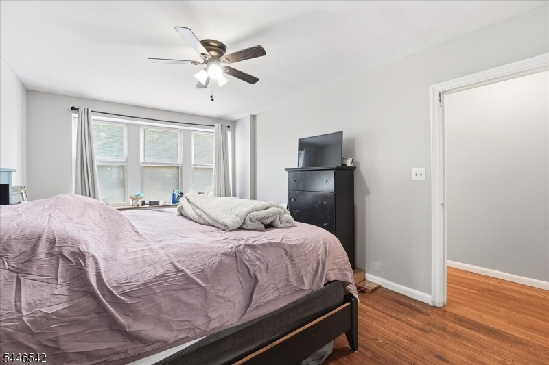 19 Lyons Ave 207 Property Photo 15
