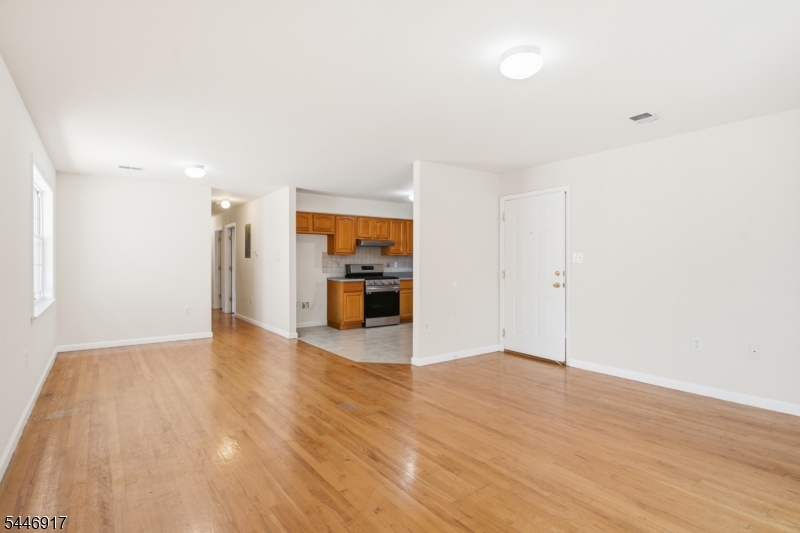 17 Chester Ave Property Photo 6