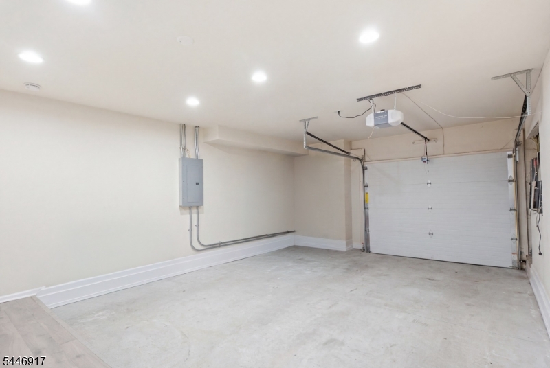 17 Chester Ave Property Photo 25