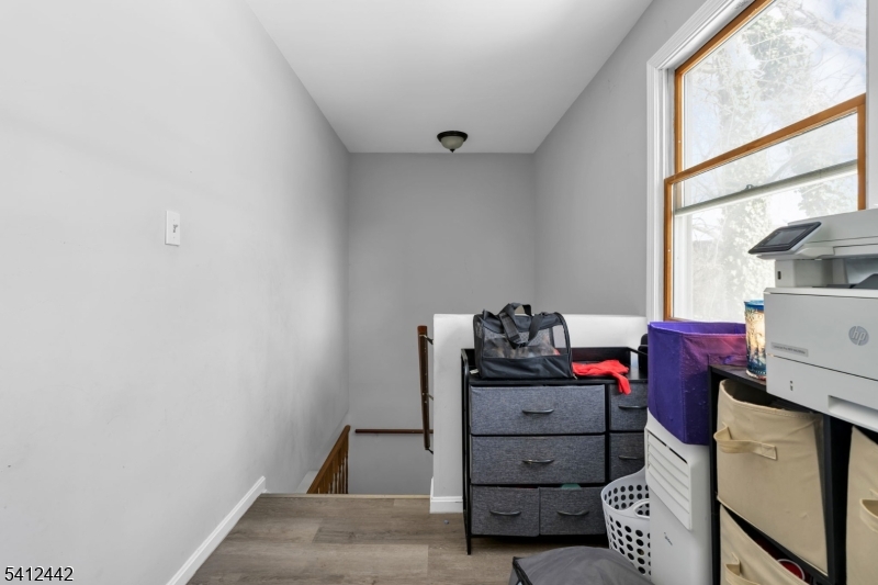 208 E Price St Property Photo 18