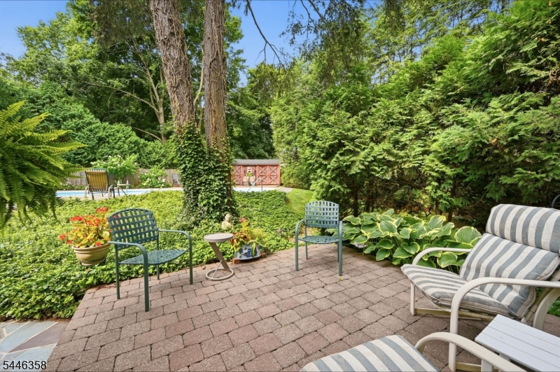 419 Sicomac Ave Property Photo 8
