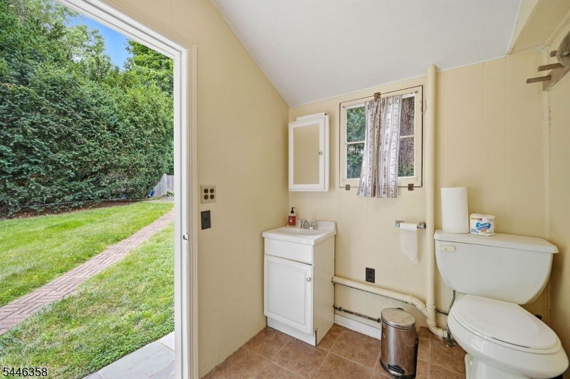 419 Sicomac Ave Property Photo 11