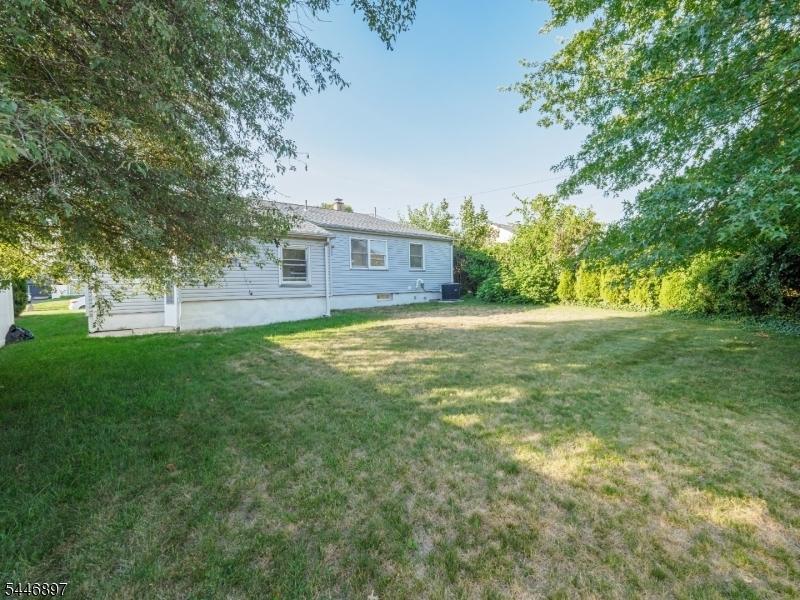 271 Valley Rd Property Photo 13