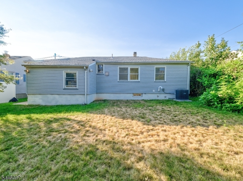 271 Valley Rd Property Photo 14