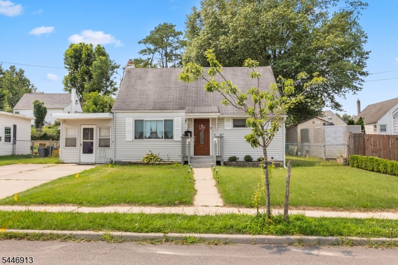 9 Soloff Dr Property Photo 1
