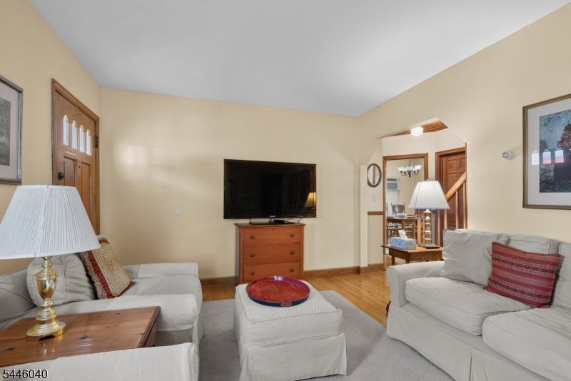 38 Hackensack St Property Photo 8
