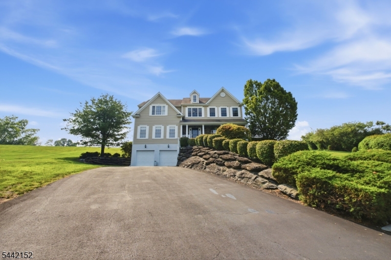 10 Spyglass Hl Property Photo 4