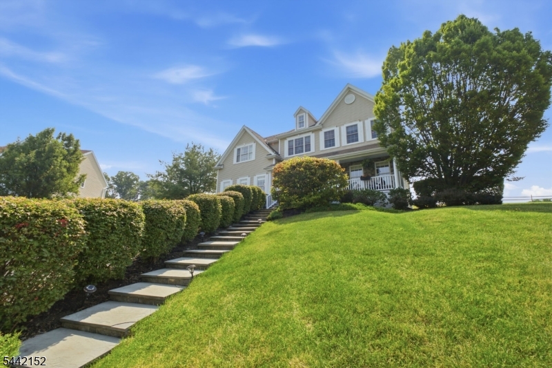 10 Spyglass Hl Property Photo 6