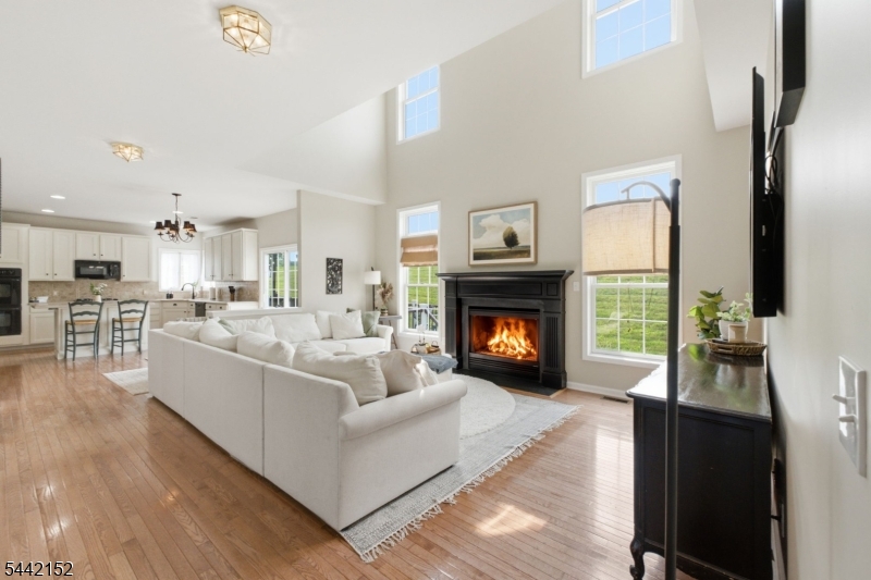 10 Spyglass Hl Property Photo 16