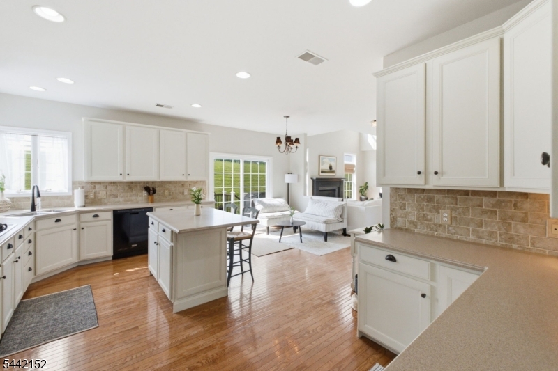10 Spyglass Hl Property Photo 23