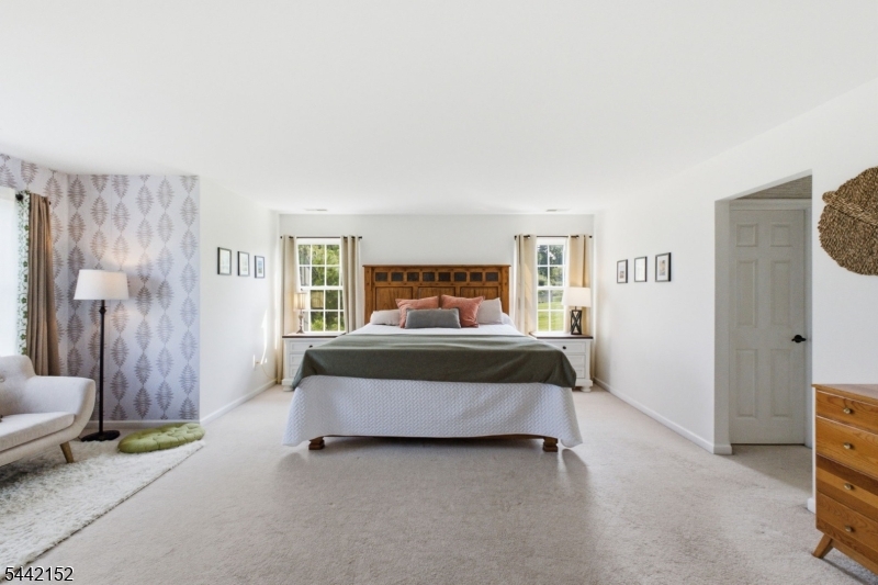 10 Spyglass Hl Property Photo 36