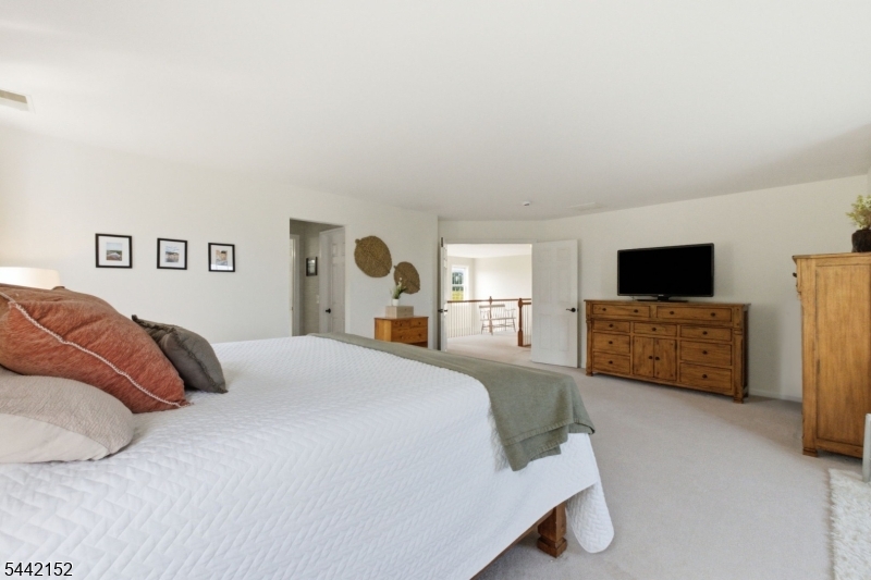 10 Spyglass Hl Property Photo 37