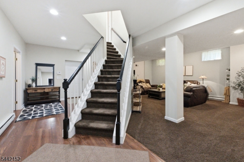 10 Spyglass Hl Property Photo 42