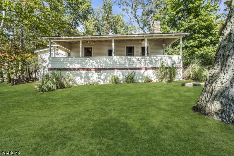 22 Ithanell Rd Property Photo 4