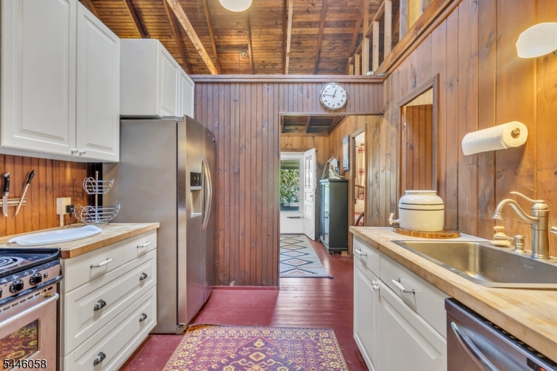 22 Ithanell Rd Property Photo 14