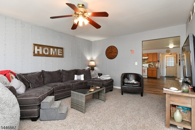 455 2nd Ave Property Photo 4