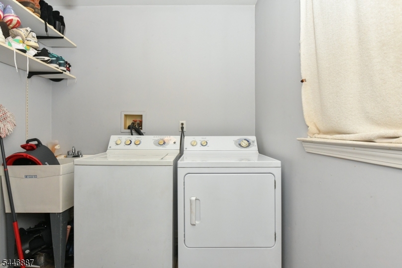 455 2nd Ave Property Photo 9