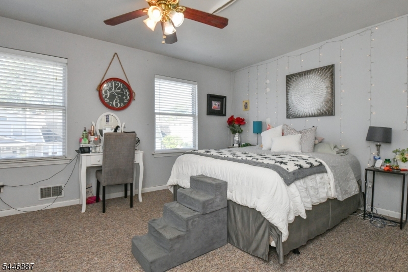 455 2nd Ave Property Photo 11