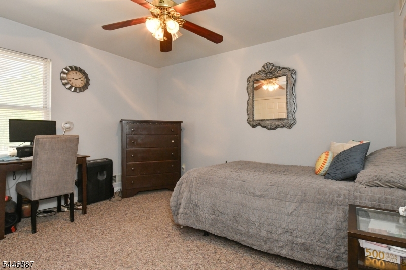 455 2nd Ave Property Photo 15