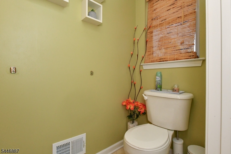 455 2nd Ave Property Photo 29