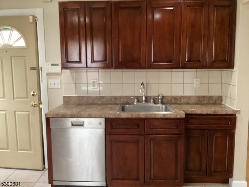 275 Wanaque Ave 1 Property Photo 4
